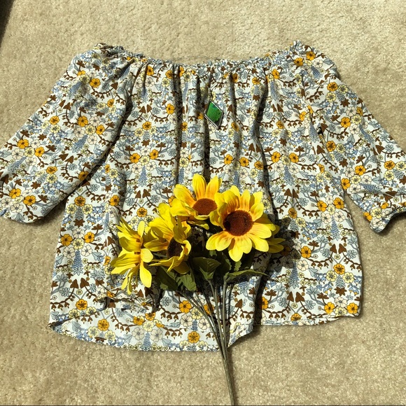 stradivarius Tops - 🌼 Stradivarius off-the-shoulder floral top 🌼